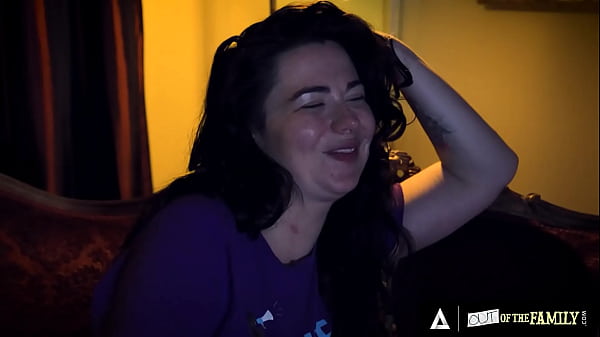 Play MP4 - OUT OF THE FAMILY - Sexy Babe Siouxsie Q Gets Her Pussy Fucked By Her Stepdad While Watching A Movie