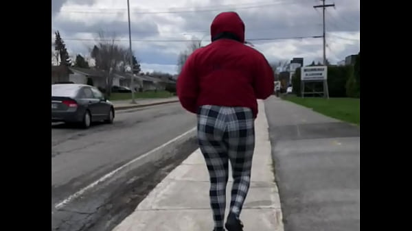 Nonton Candid Butt - Bbw Knows I'm Looking thumbnail