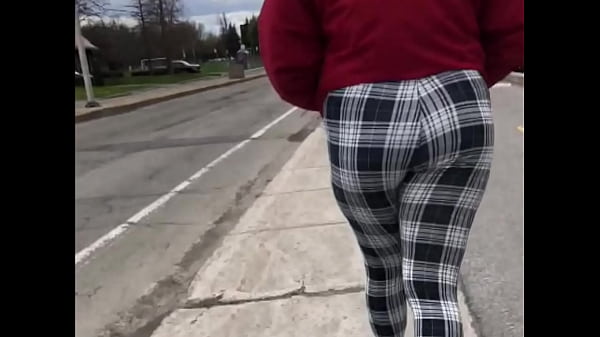 Candid butt bbw knows i'm looking