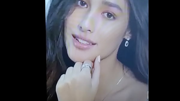 Play MP4 - Liza soberano cum tribute