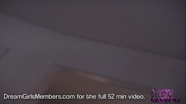 Nonton Smoking Hot Chase Is Wet And Naked thumbnail