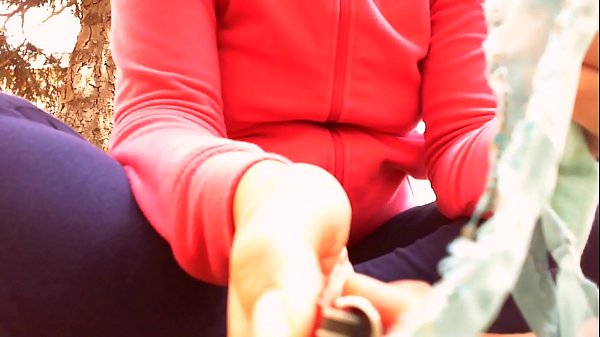 Fire_play forNicoletta in a_public garden she burn asexy thong