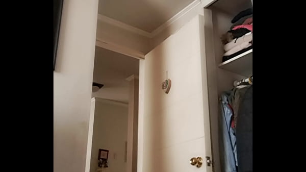 Nonton Milf Blowjob And Facial Cum thumbnail