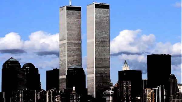 LA HISTORIA DE LAS TORRES GEMELAS YT Haroo