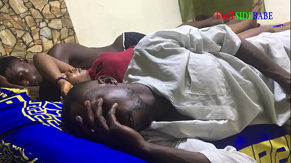 Play MP4 - Threesome group fucked on family bed with husband brother