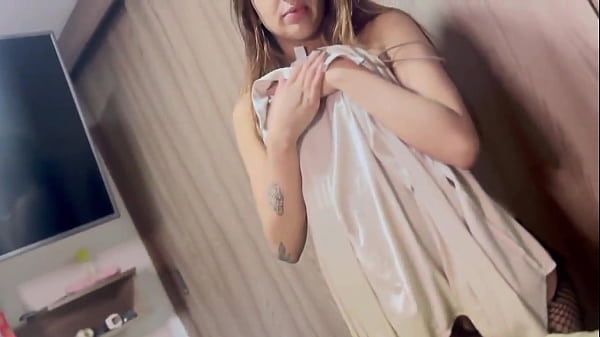 Nonton Mi Hermnastro Me Quire Embarazar thumbnail