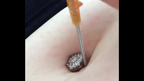 Play with my pierced belly button