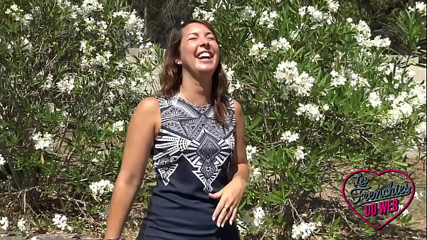 Play MP4 - Lexie&comma; sexy&comma; coquine et adepte de la baise anale