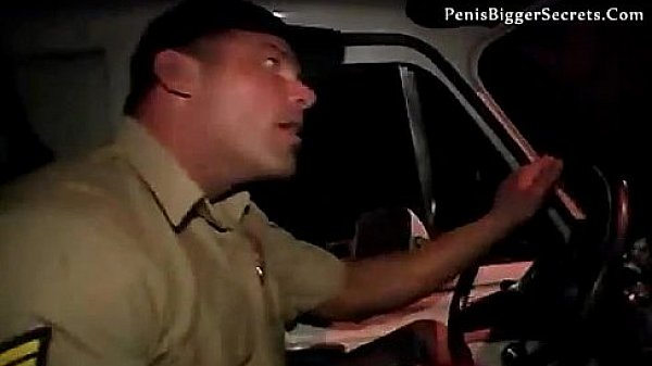 Nonton Hooker Ava Gets Busted thumbnail