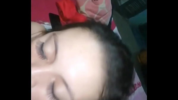 Le Hice El Oral A Mi Vecino Y Se Vino En Mi Boca thumbnail