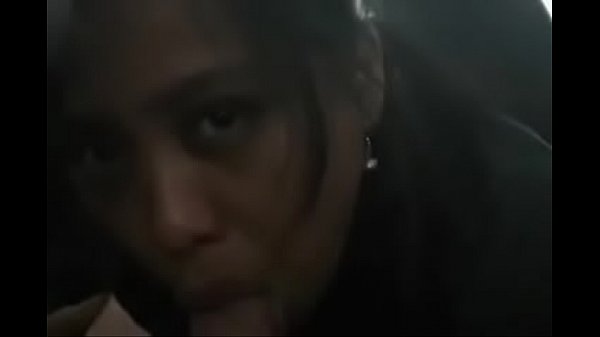 Recojo_a mi amiga a la_salida del instituto