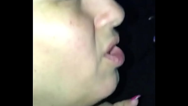 Play MP4 - Blow job Sancho before work