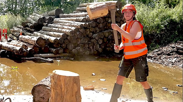 Cocky Stepsis Proves She Can Chop Wood And_Milk StepDaddy Dry