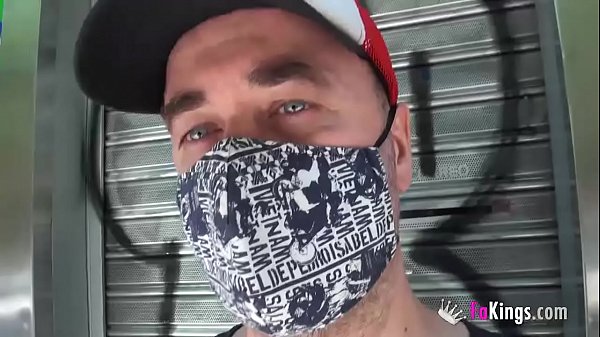 "I'm stranded in a_city I don't know,but I'm VERY HORNY!"