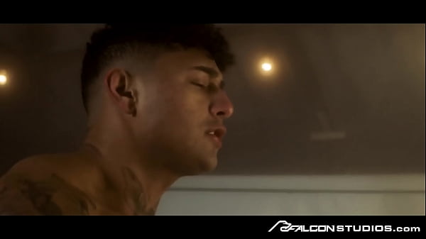 Skyy Knox And Kenzo Alvarez Hot Bareback 