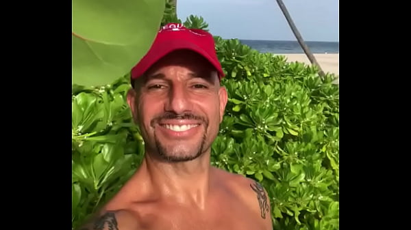 Play MP4 - THE BEACH BODY LIFEGUARD PORNSTAR