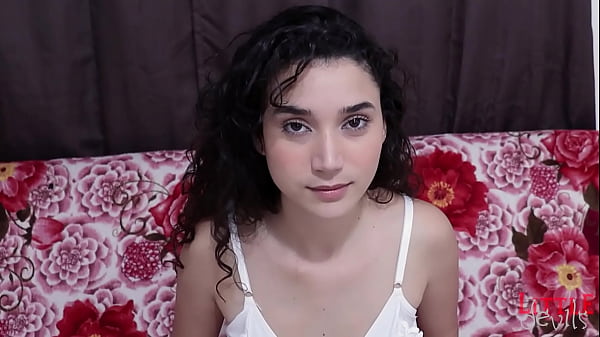 Teen Fucking Pussy And Doing Squirt While She Comes On My Dick thumbnail