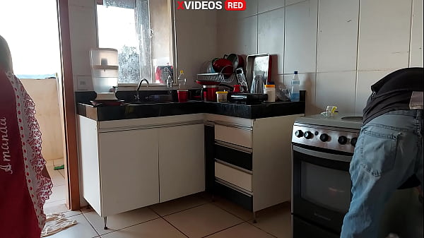 Play MP4 - NOVINHA RECEBEU ENTREGADOR DE PIZZA SO DE TOALHA &lpar;video completo xvideos red&rpar;