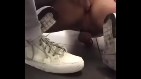 Play MP4 - FLAGRA BANHEIRO P&Uacute;BLICO 4