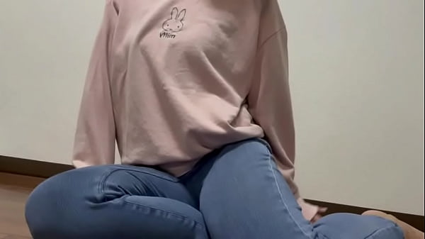 Nonton 普段は大人しい普通の女子◯生してるけど、家ではおなにーばっかしてる黒髪の女子◯生のオナニー。 thumbnail