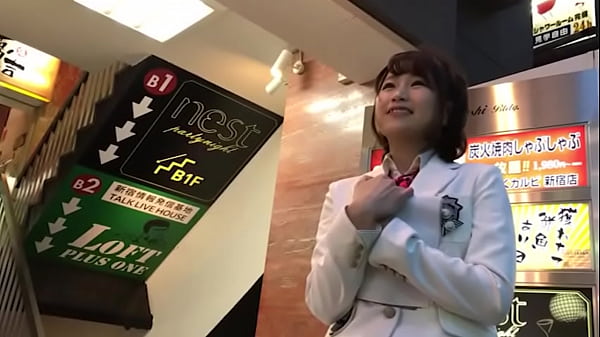 街で見かけた地下アイドル 大学とアイドルを良質するために涙ながらの出演