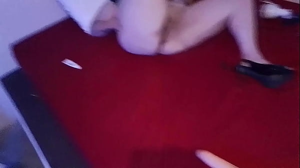 Todas as formas poss&iacute;veis e s&oacute; voltou pra bucetinha pra encher ela de leite quente 