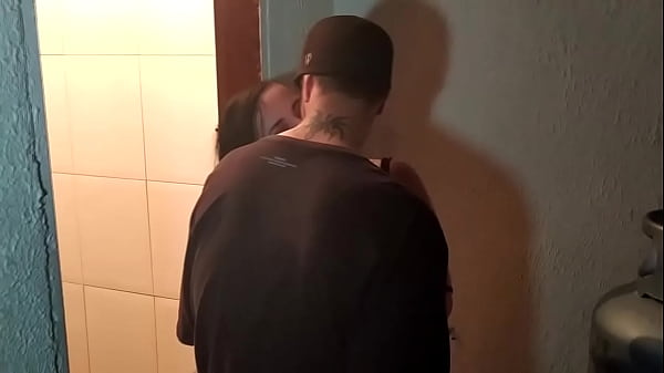 Nonton Sucking Hard thumbnail