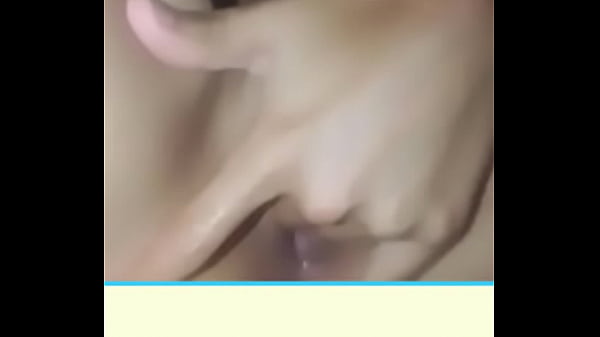 Novinha de 20 aninhos se Masturbando