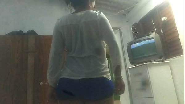 Cunhada s&oacute; quer fuder sem camisinha 