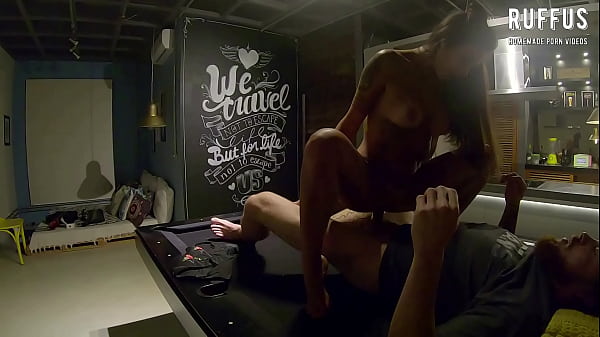 Muito tempo sem_sexo esposa decide transar durante o jantar anarothbardreal