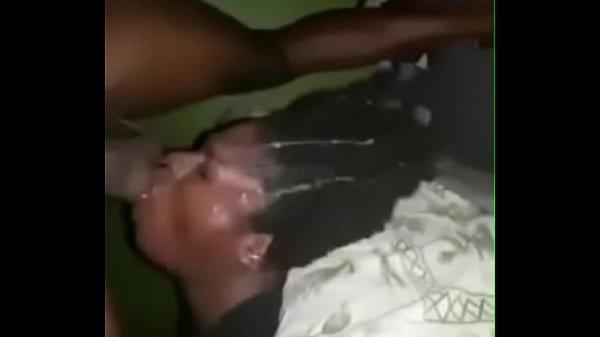 Play MP4 - Garganta profunda