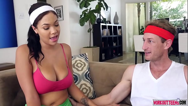 Cassidy Banks Her Jogging Juggs Bouncing Fast