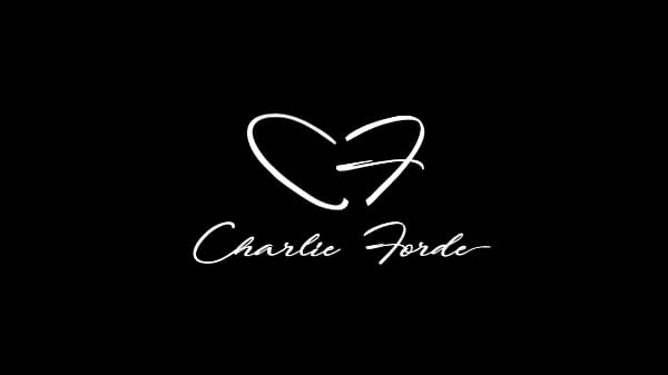 Nonton Interview: Masturbating While Gaming! Featuring Charlie Forde thumbnail