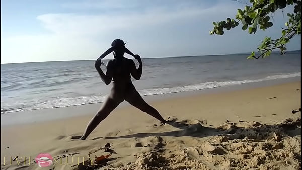 Salope De Plage thumbnail