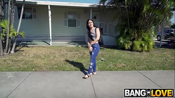 Play MP4 - Jessica Jewelz In Money Hungry Chick Gets Fucked