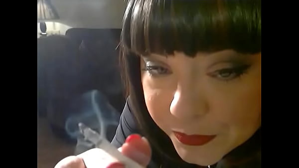 UK Chubby Domme Smokes 3 Slim Cigs 