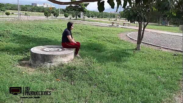 Descubro que mi madrastra es actriz porno