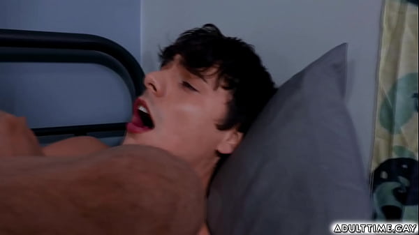 Horny twinks Asher Day and Harley Xavier lick each asses 