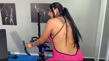 Big-breasted Milf Wants To Ride Her Gym Instructor's Bbc - Melani Latina thumbnail