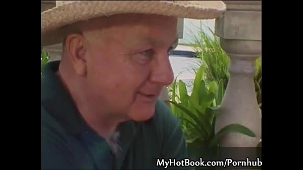 Ashley Long_and Yasmine Vegaare thetwo ladies in