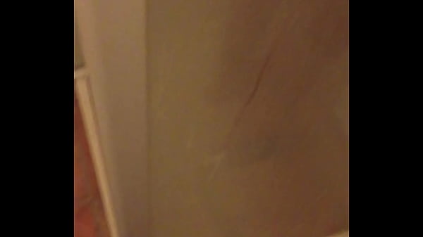 Nonton Shower Power thumbnail