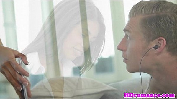 Squirting latina model gets cumshot from man 