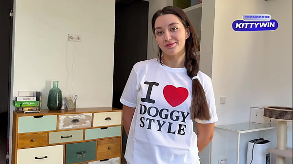 Play MP4 - I Seduced My Step Sis When She Wearing "I Love Doggystyle" T-Shirt And Missionary Cum Inside Her&excl;
