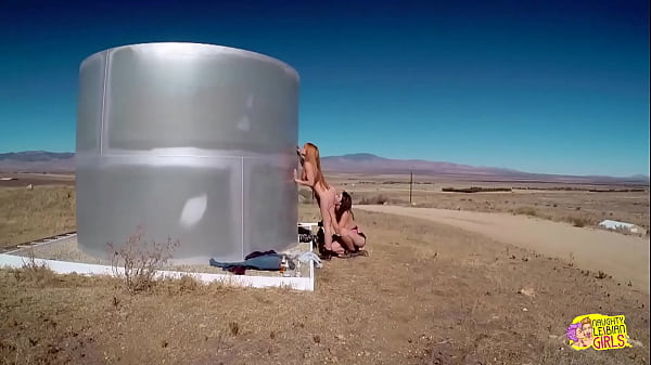 Hotties each out and finger each other outside 