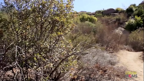 Play MP4 - Ebony brunette slut gets her hairy pussy fucked by a guy outdoors