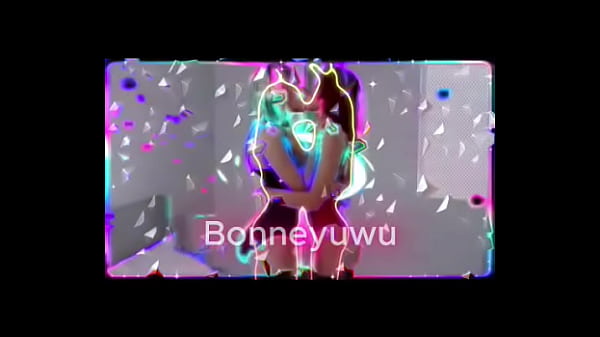 Bonneyuwu 2 29 puta en ropa interior besandose 