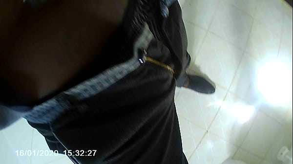 Lubrificando e lavando a_pila