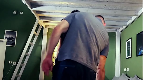 Nonton Young Guy Fucks German Brunette Milf Goth Porn Star Sidney Dark thumbnail