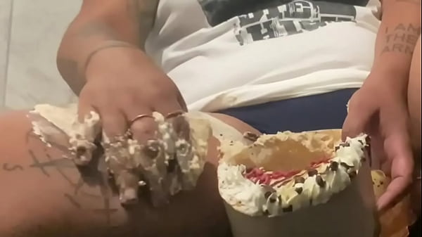 Food play with bateman 