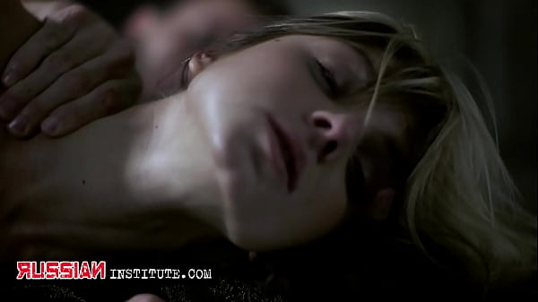 The long awaited night for the beautiful blonde 